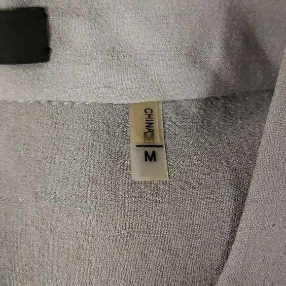 NWOT 💟 Tahari 100% SILK Sheer Blouse Top - Picture 11 of 11